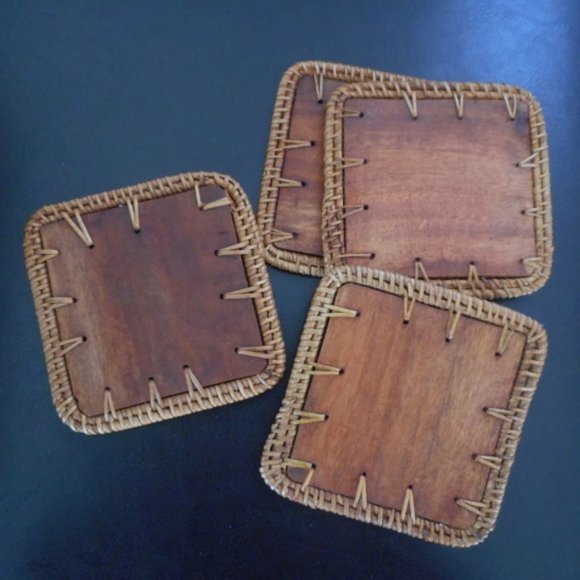 4pcs 3.5"X3.5" Woven Grass & Wood coasters set, 2 sided square coasters - Picture 4 of 6